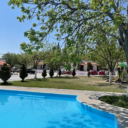 La Ilusion Hotel Campestre Y Balneario Parras de la Fuente Esterno foto