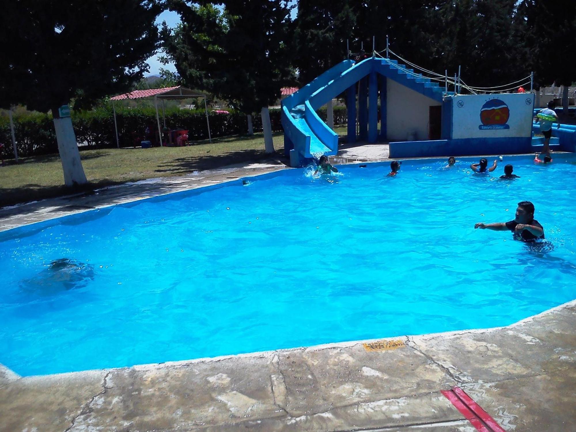 La Ilusion Hotel Campestre Y Balneario Parras de la Fuente Esterno foto