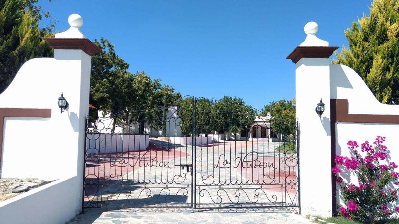 La Ilusion Hotel Campestre Y Balneario Parras de la Fuente Esterno foto