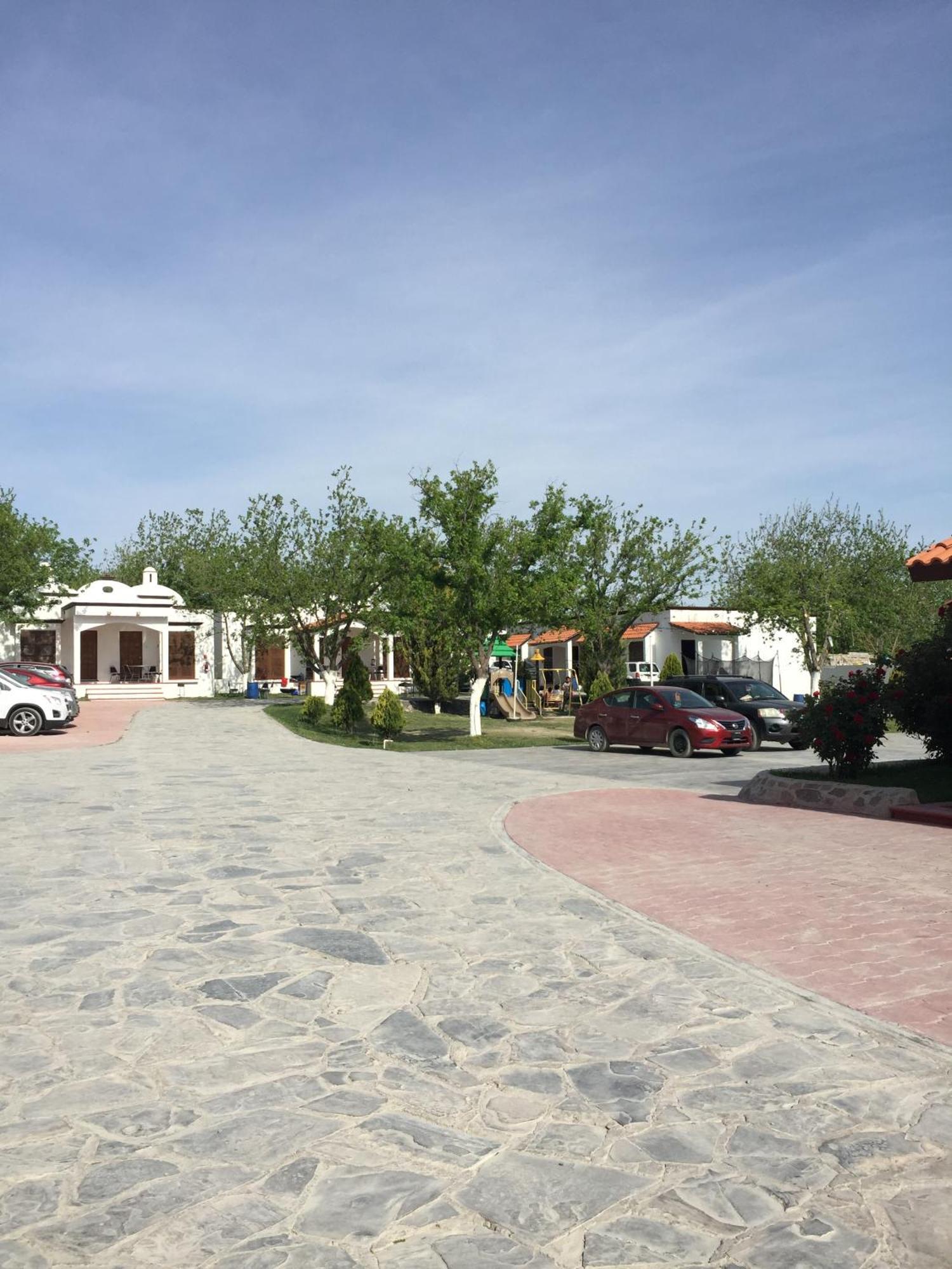 La Ilusion Hotel Campestre Y Balneario Parras de la Fuente Esterno foto