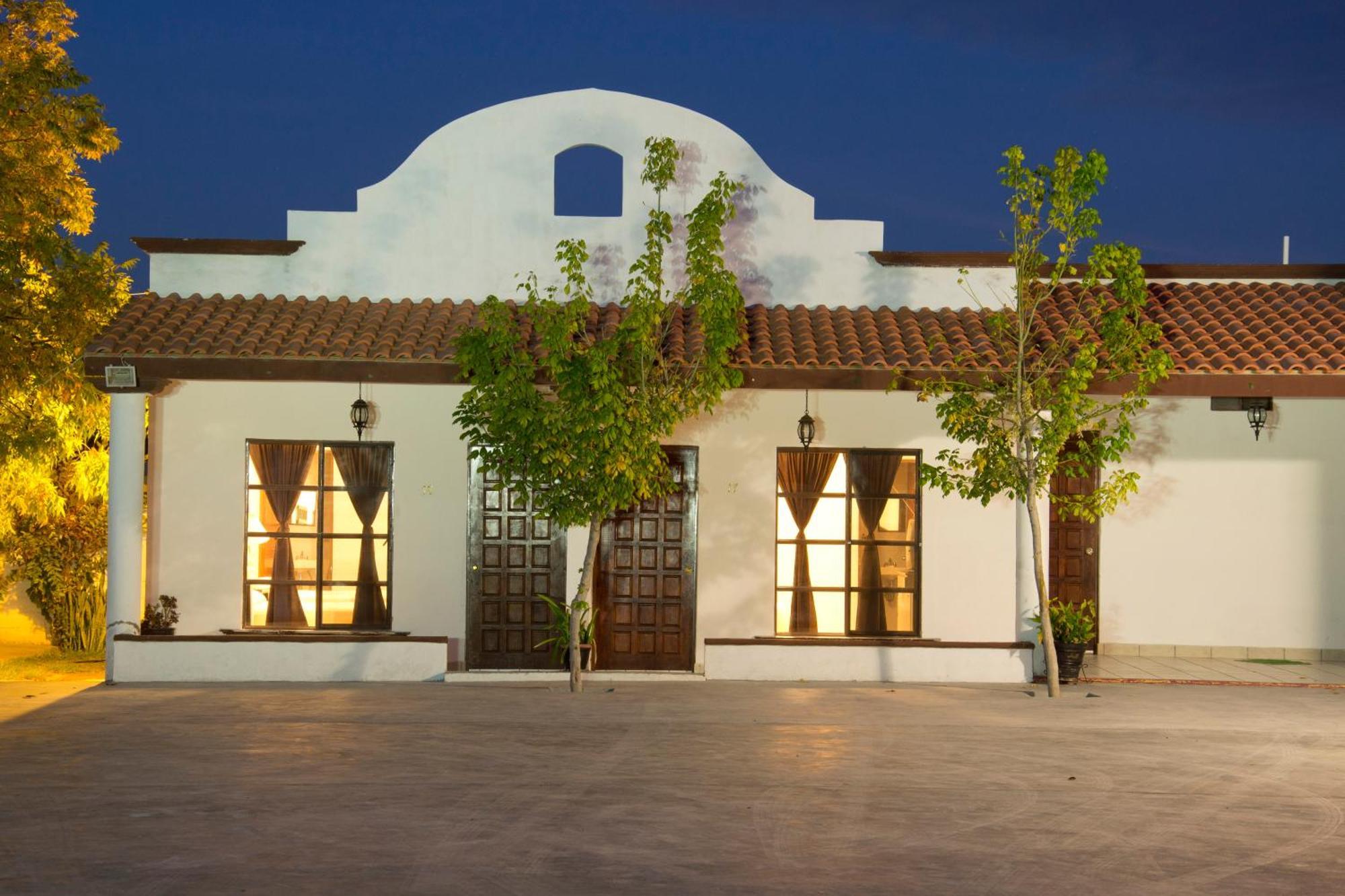 La Ilusion Hotel Campestre Y Balneario Parras de la Fuente Esterno foto