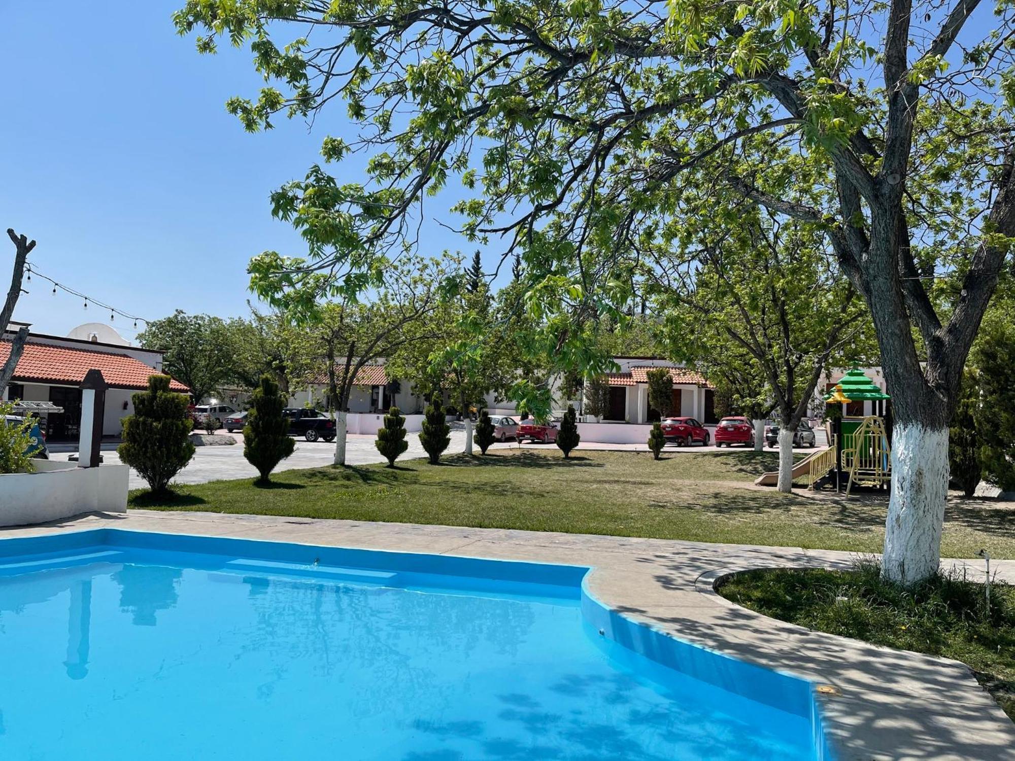 La Ilusion Hotel Campestre Y Balneario Parras de la Fuente Esterno foto